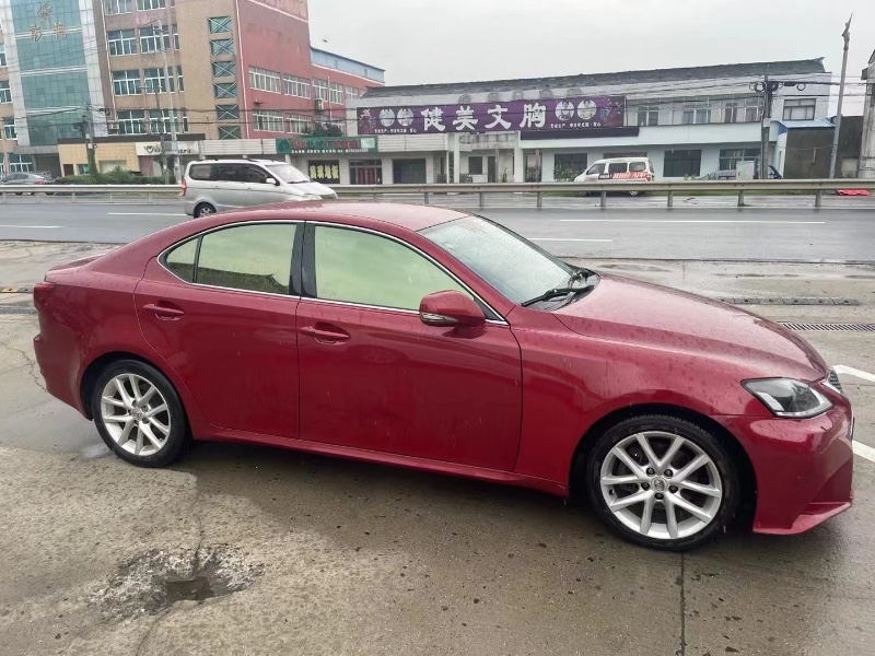 常州12年雷克萨斯IS5