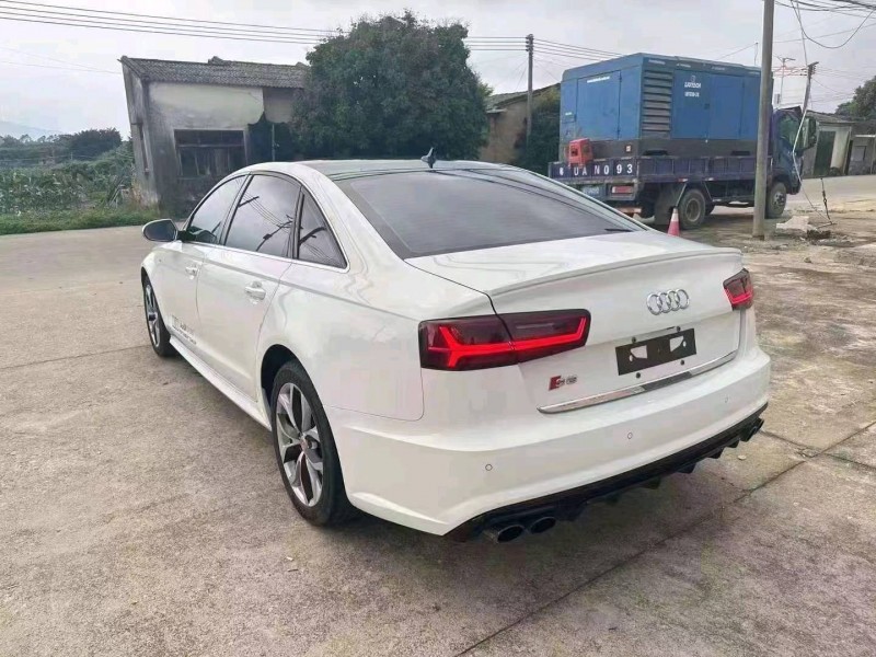 珠海18年奥迪A6L4