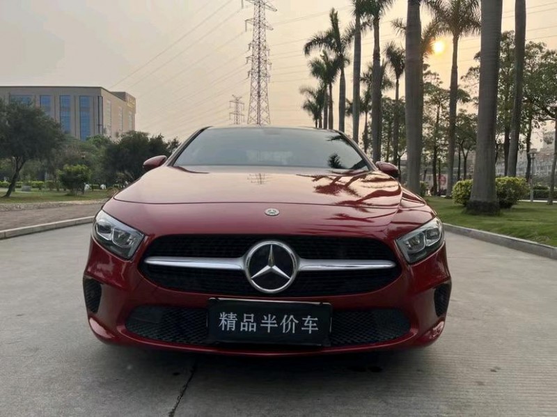 广州19年奔驰A1