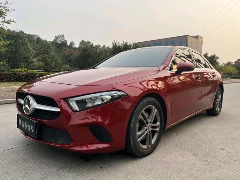 广州19年奔驰A2
