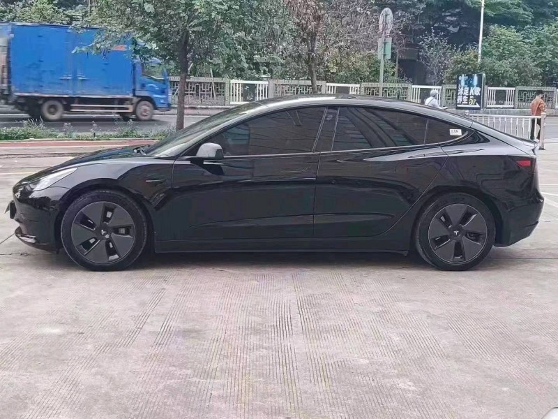 汕頭21年特斯拉MODEL 34