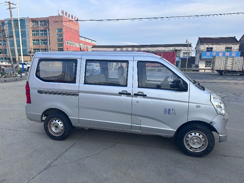 常州18年五菱汽車宏光5