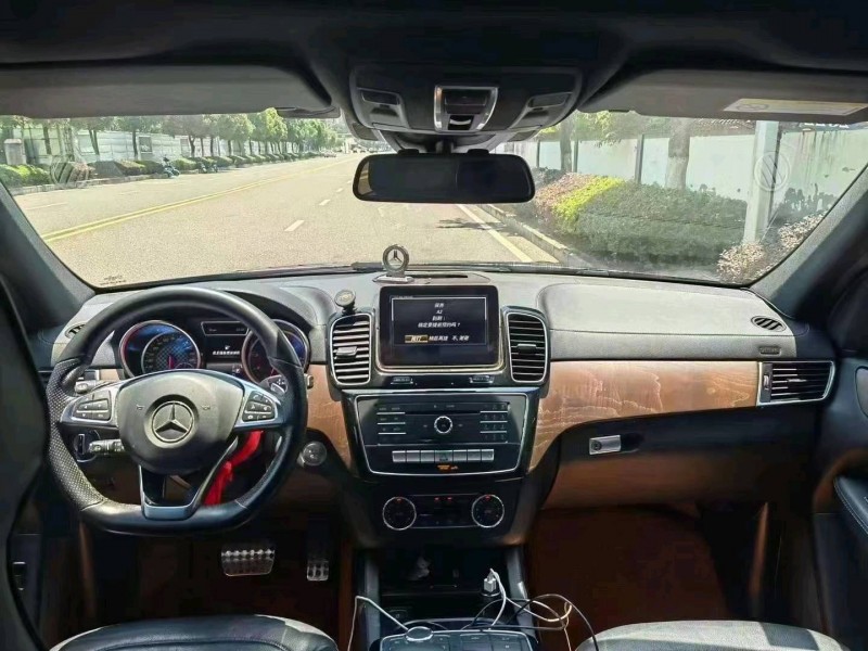 重庆18年奔驰AMG6