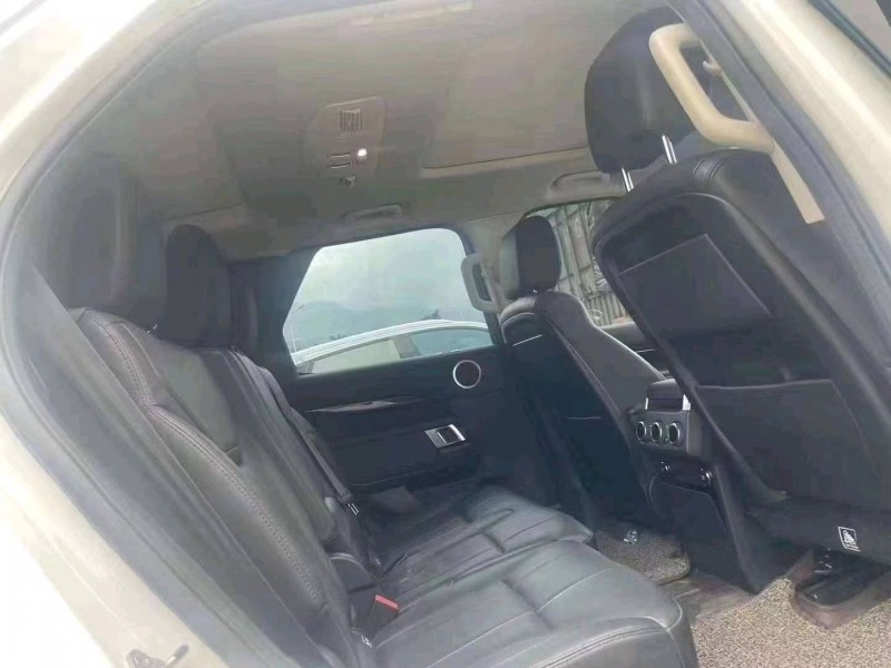 重庆20年路虎发现6