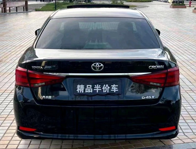 珠海16年丰田皇冠6