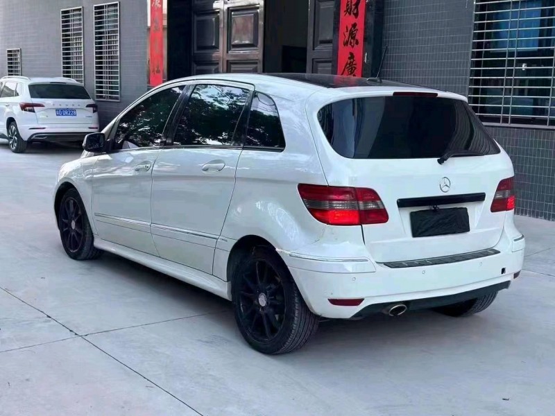 珠海11年奔驰B6