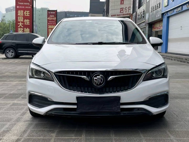 重庆18年别克威朗1