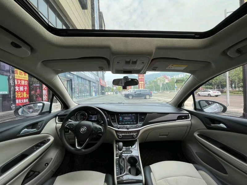 重庆18年别克威朗9