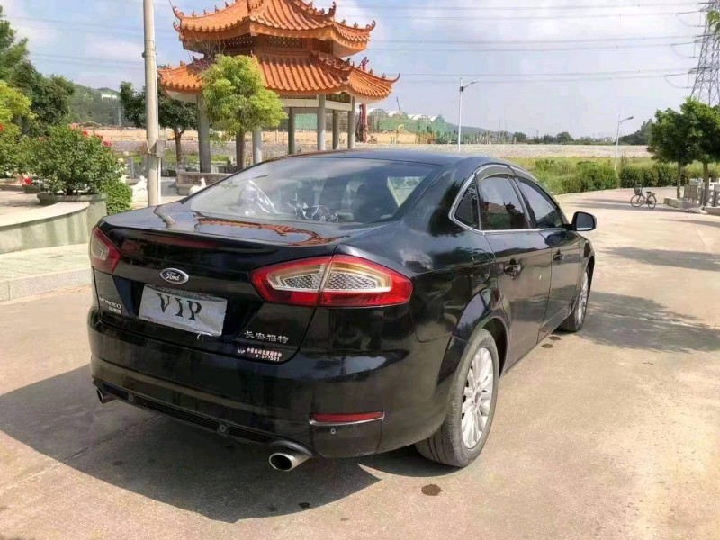 珠海13年福特蒙迪欧-致胜3