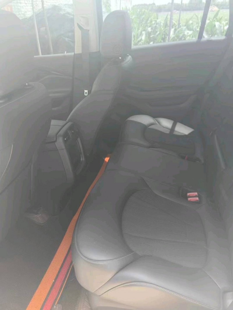 枣庄22年别克昂科威5