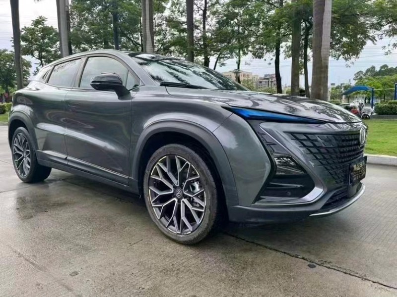 汕头22年长安汽车UNI-T3