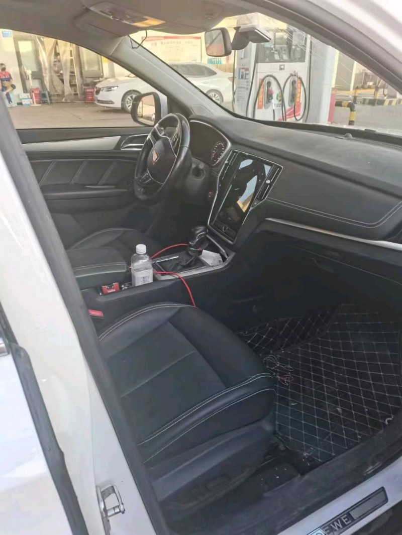 保定17年荣威RX56