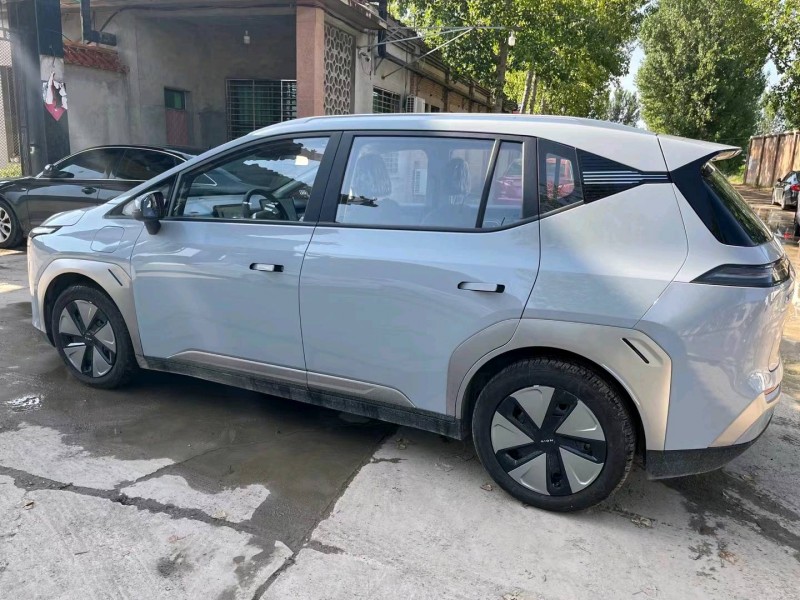 保定23年传祺埃安Y5