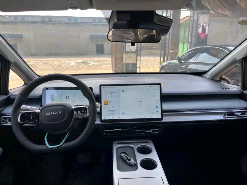 保定23年传祺埃安Y8