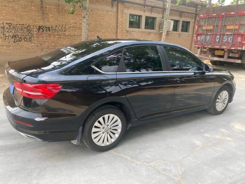 保定19年大众朗逸4