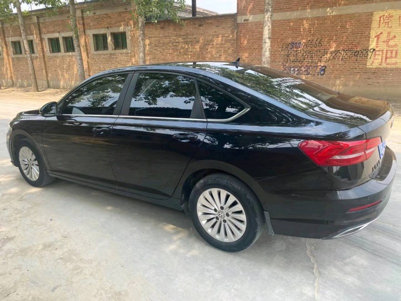 保定19年大众朗逸5