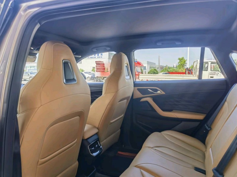 保定22年荣威RX56