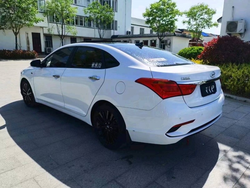 苏州19年现代名图4