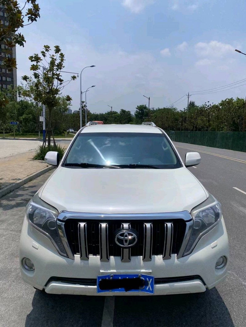 淮南15年丰田普拉多1