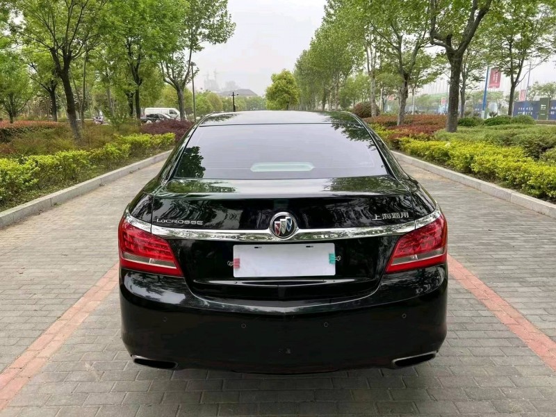 徐州15年别克君越5