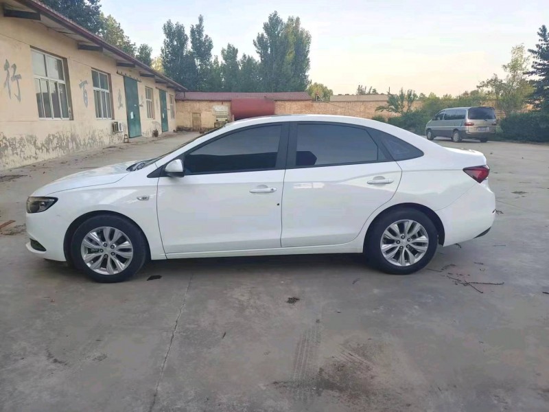 邢台21年别克英朗3