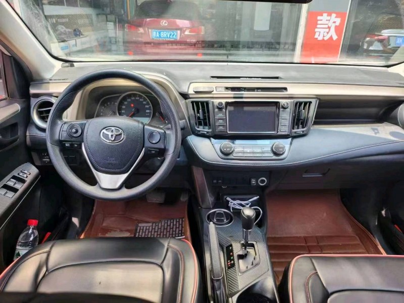衡阳16年丰田RAV42