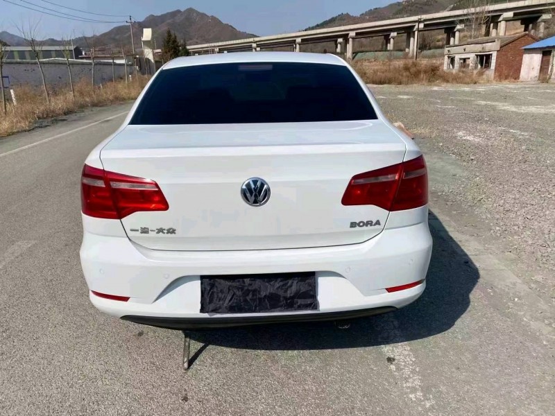 唐山16年大众宝来9