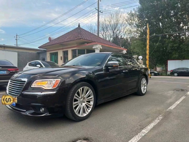 枣庄14年克莱斯勒300C2