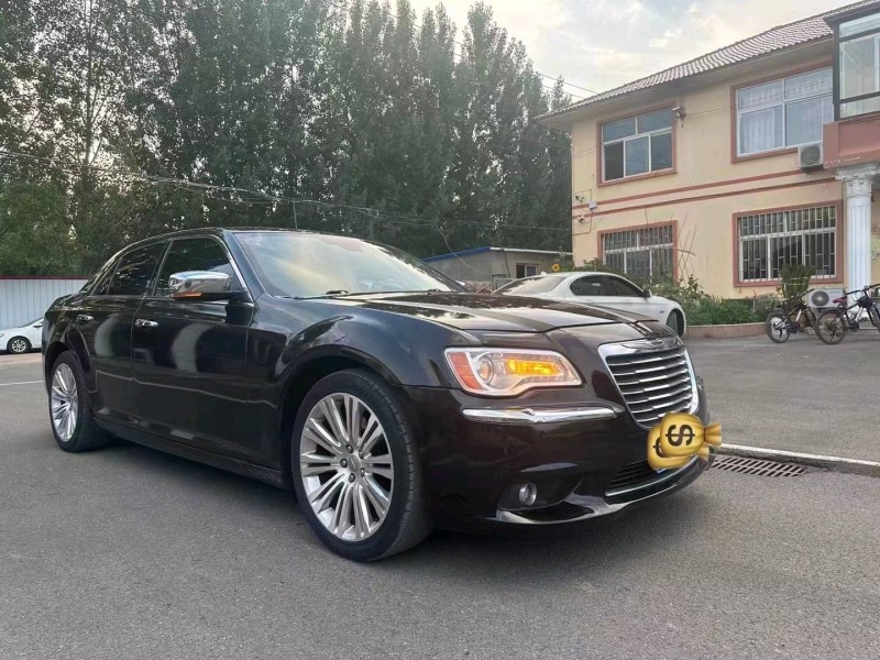枣庄14年克莱斯勒300C3