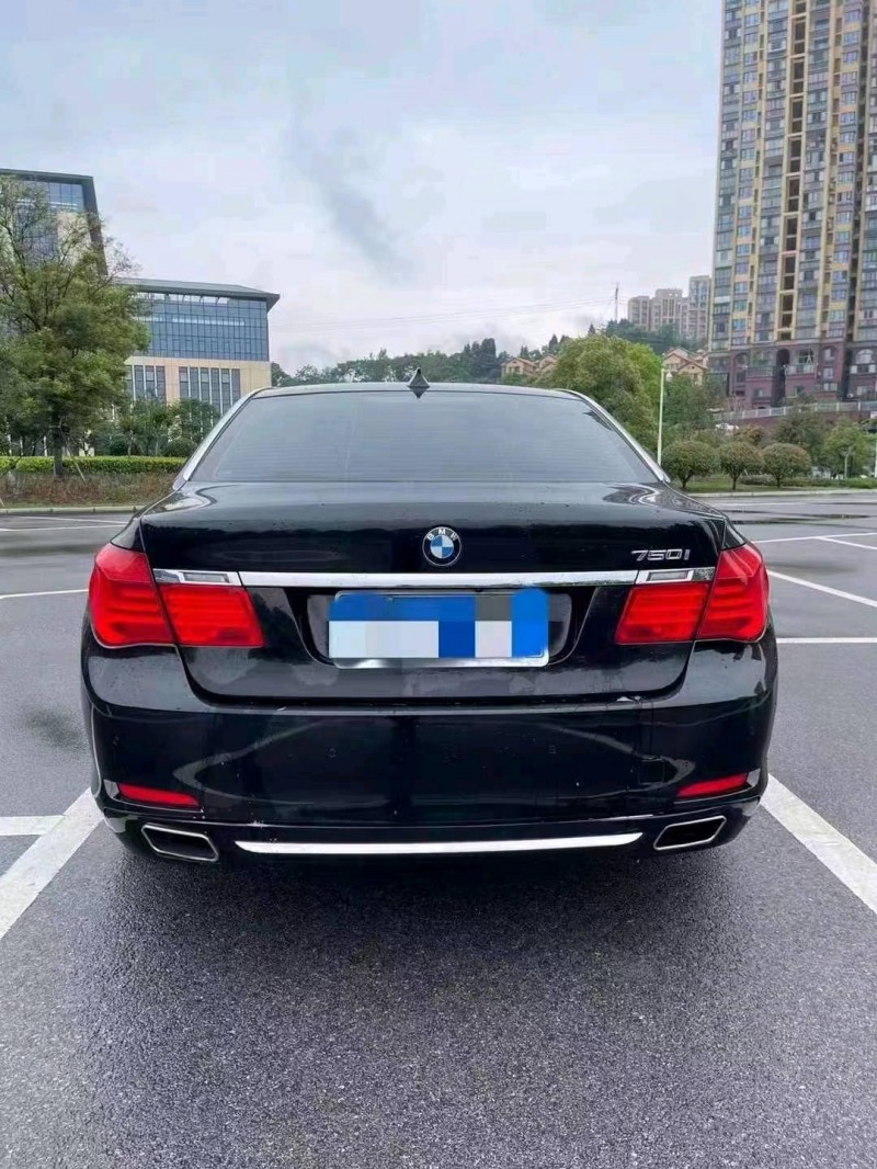 宜昌11年宝马7系9