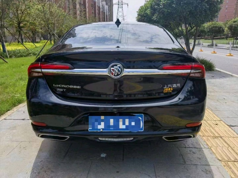 宜昌19年别克君越7