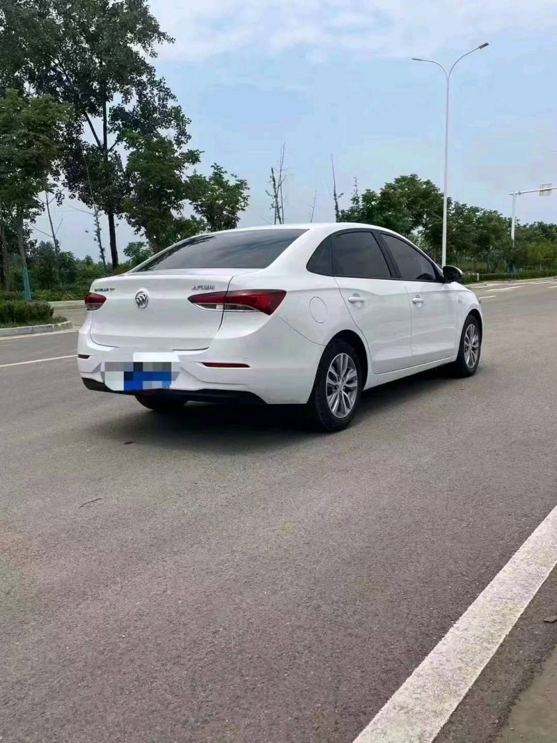 淮南21年别克英朗5