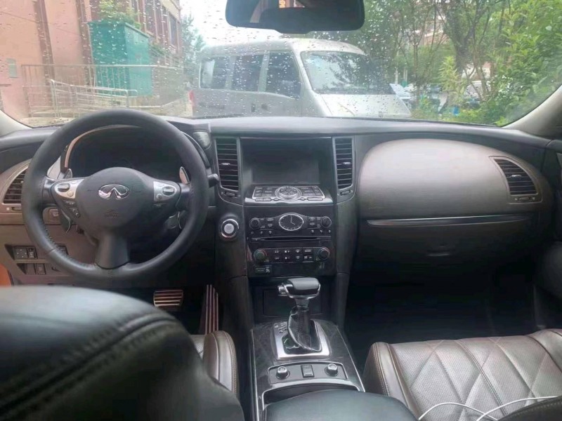 淮南12年英菲尼迪FX353