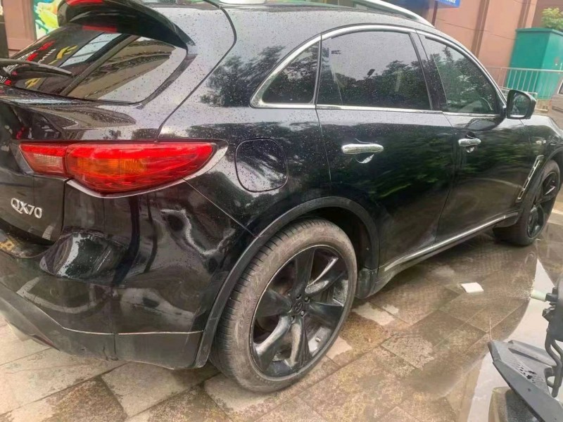 淮南12年英菲尼迪FX354