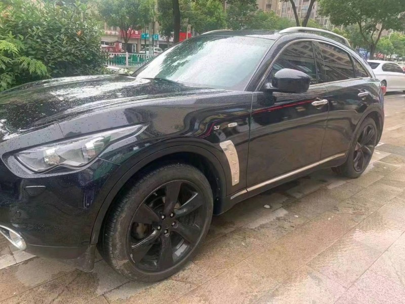 淮南12年英菲尼迪FX356