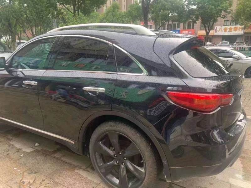 淮南12年英菲尼迪FX358