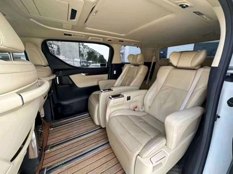 淮南20年丰田埃尔法2