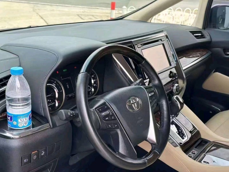 淮南20年丰田埃尔法6