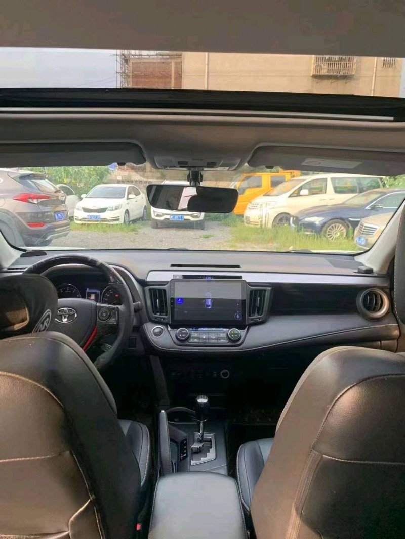 衡阳19年丰田RAV45