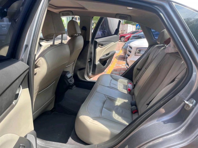 常州18年别克英朗7