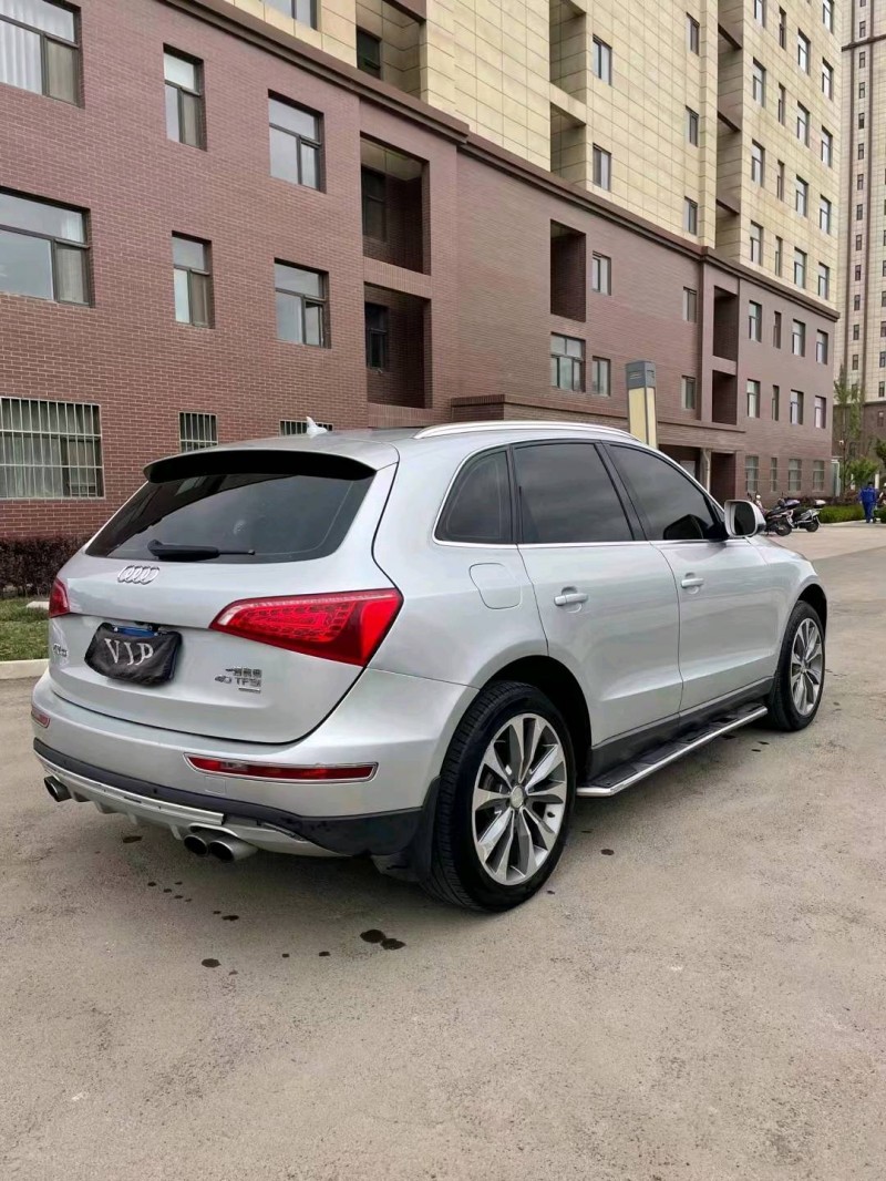 白銀10年奧迪Q55