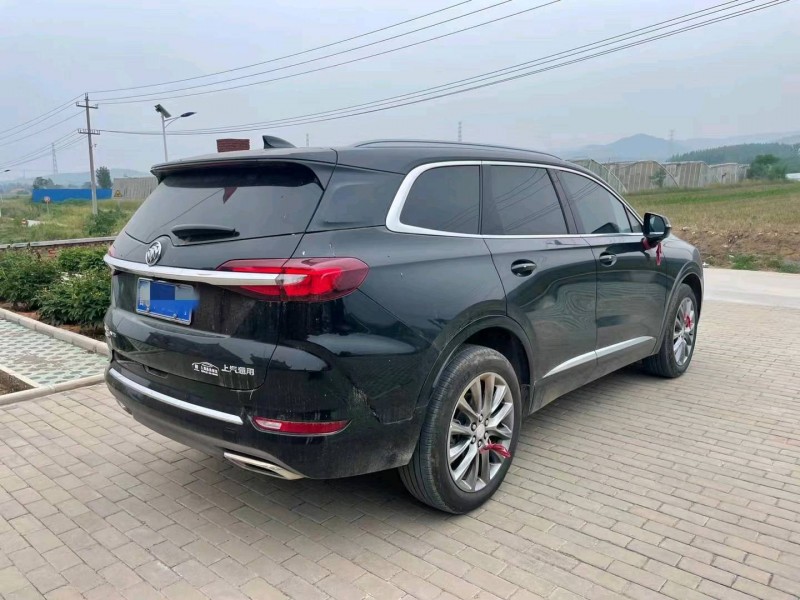 东营22年别克昂科旗4