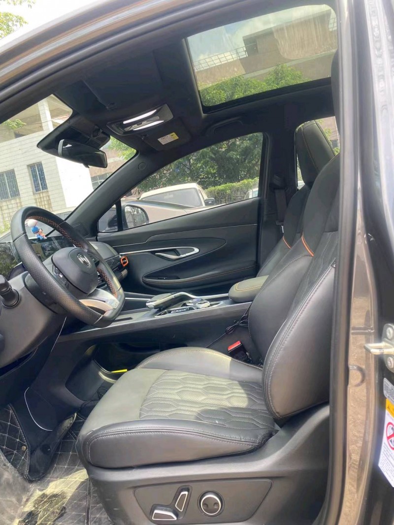 广州22年长安汽车UNI-T4