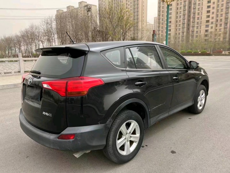 徐州14年丰田RAV45