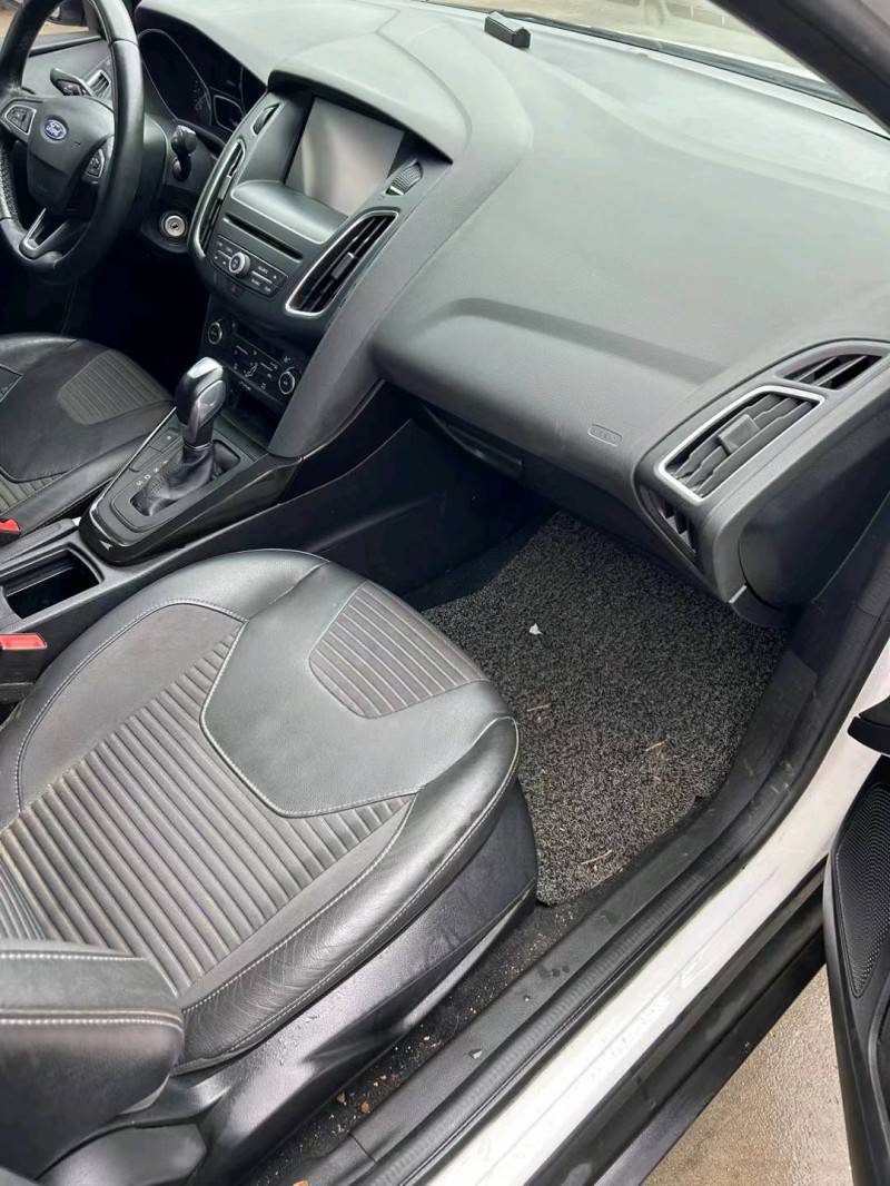 宿迁15年福特福克斯5