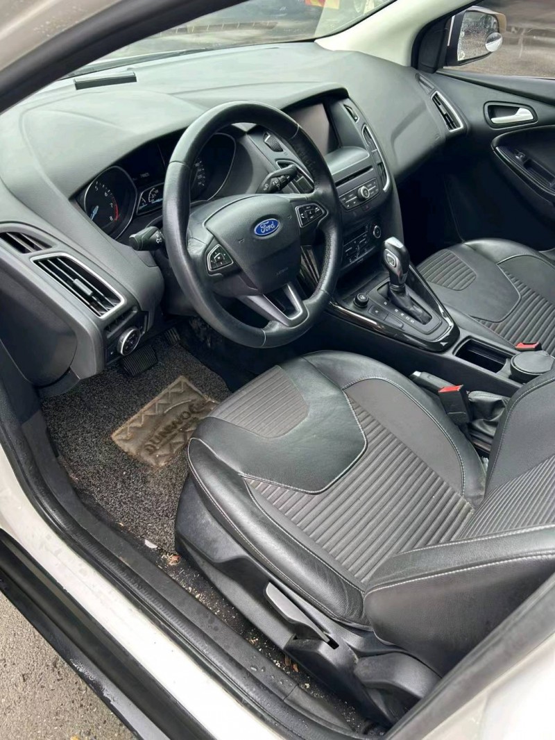 宿迁15年福特福克斯6