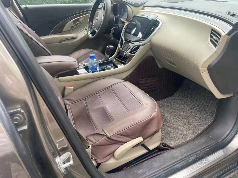 重庆14年别克君越5