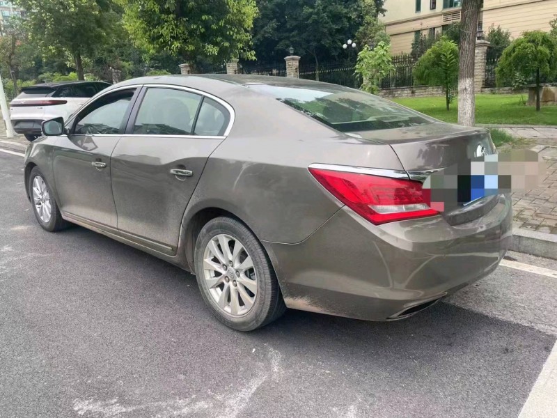 重庆14年别克君越7