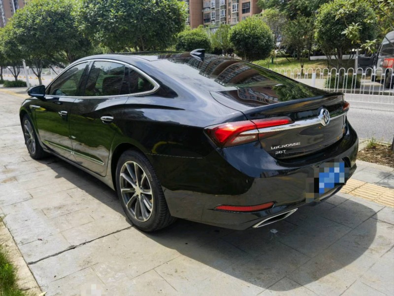 武汉19年别克君越4