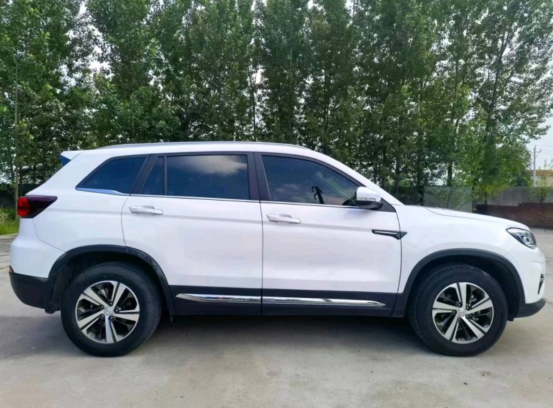 襄陽19年長安汽車CS756